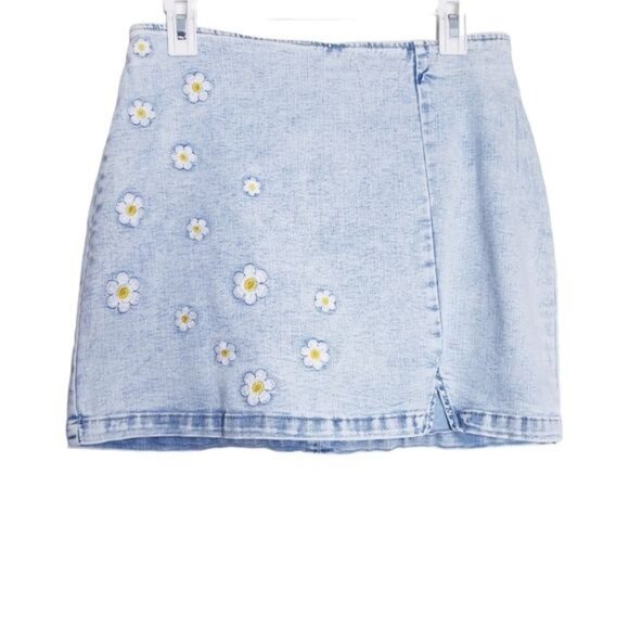 Wild Fable Daisy Floral Embroidered Denim Mini Jean Skirt Women's Size 12 - Picture 1 of 9